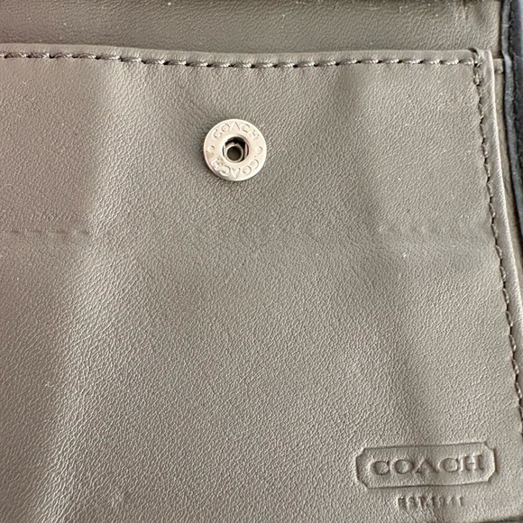 Coach men’s black leather wallet 2013 - Picture 9 of 11